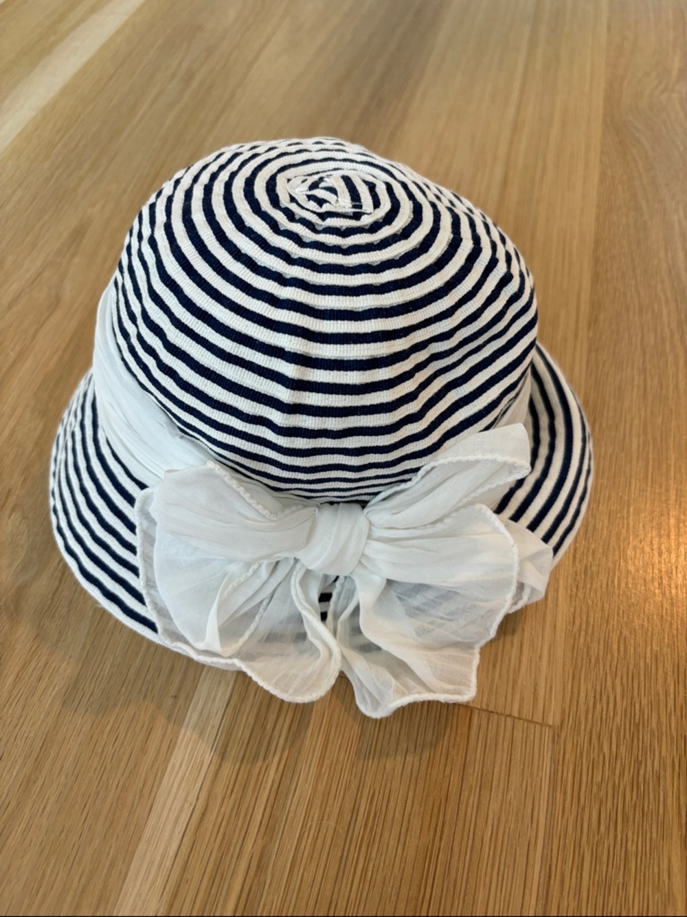 Grevi Little Girl’s Navy and White Striped Sun Hat with White Bow